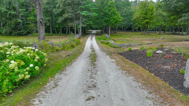$699,000 | 264 Passaconaway Road, Waterford, ME 04088