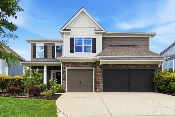 $655,000 | 3017 Spinner Court, Denver, NC 28037
