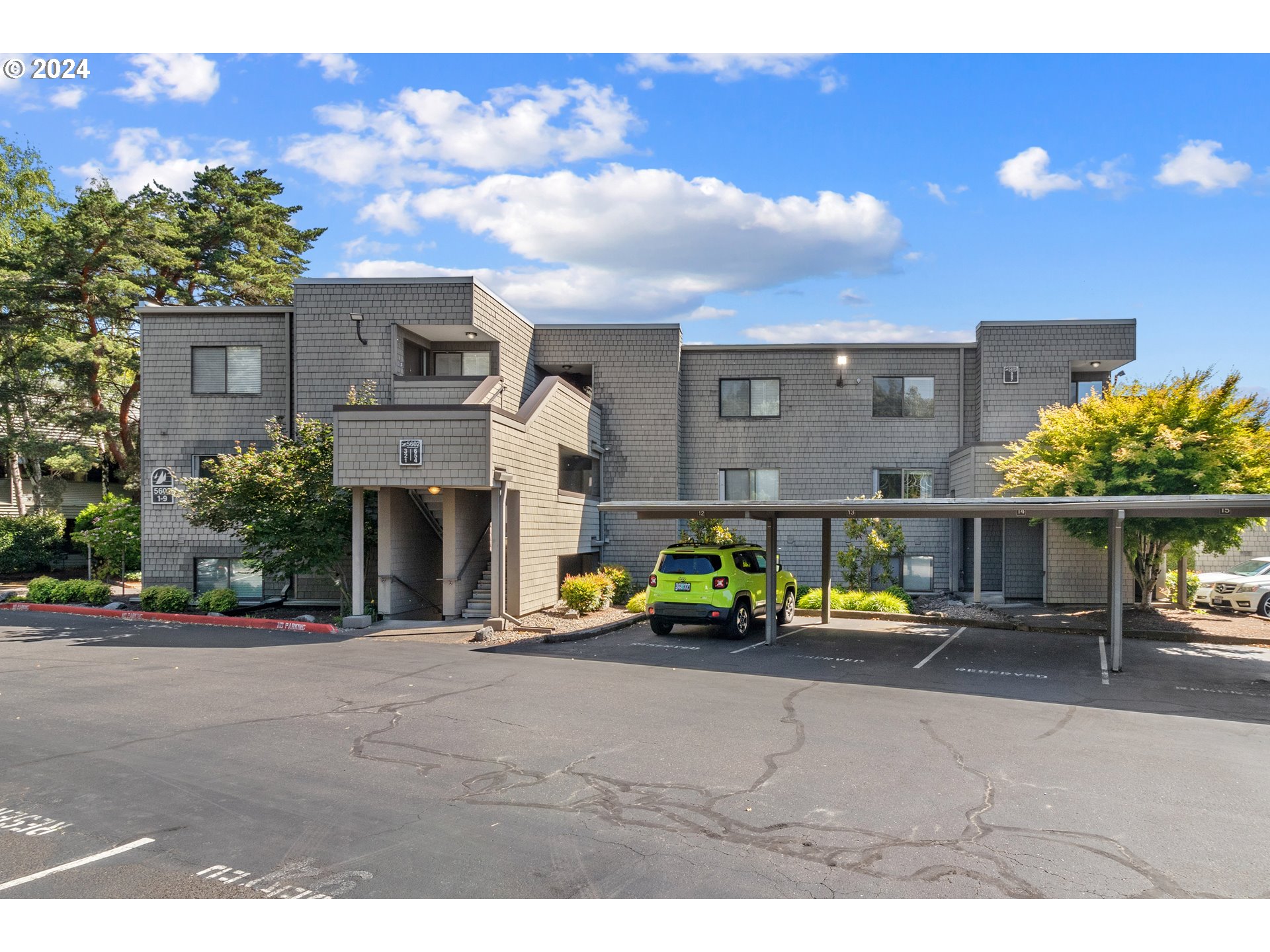 5602 South Riverside Ln Unit 8  