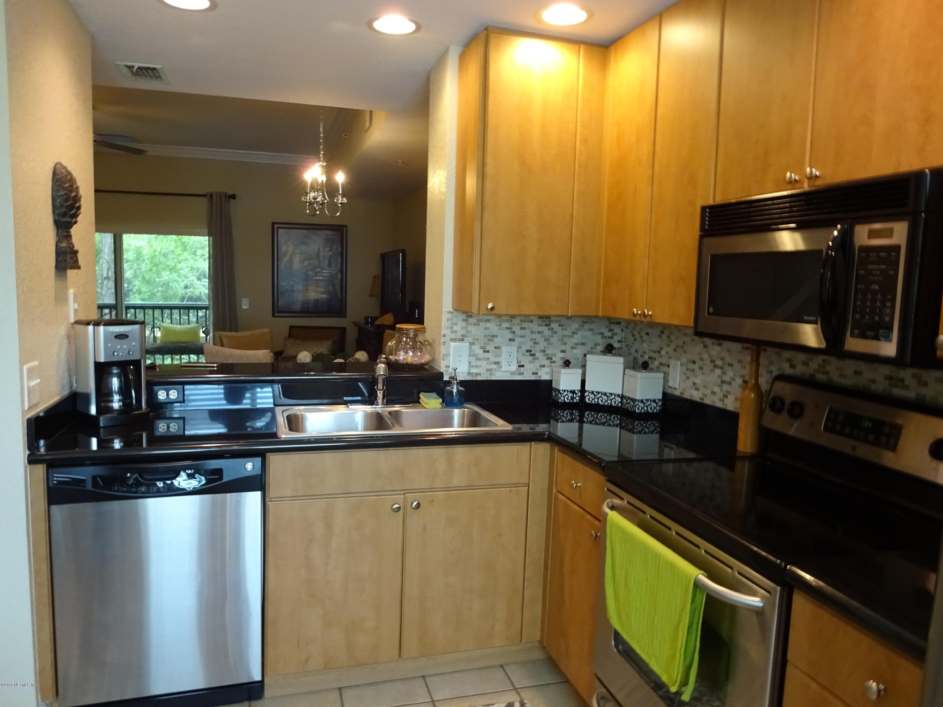 9745 Touchton Road, Unit 525 Jacksonville, FL 32246 - Photo 5 of 24 DSC00118
