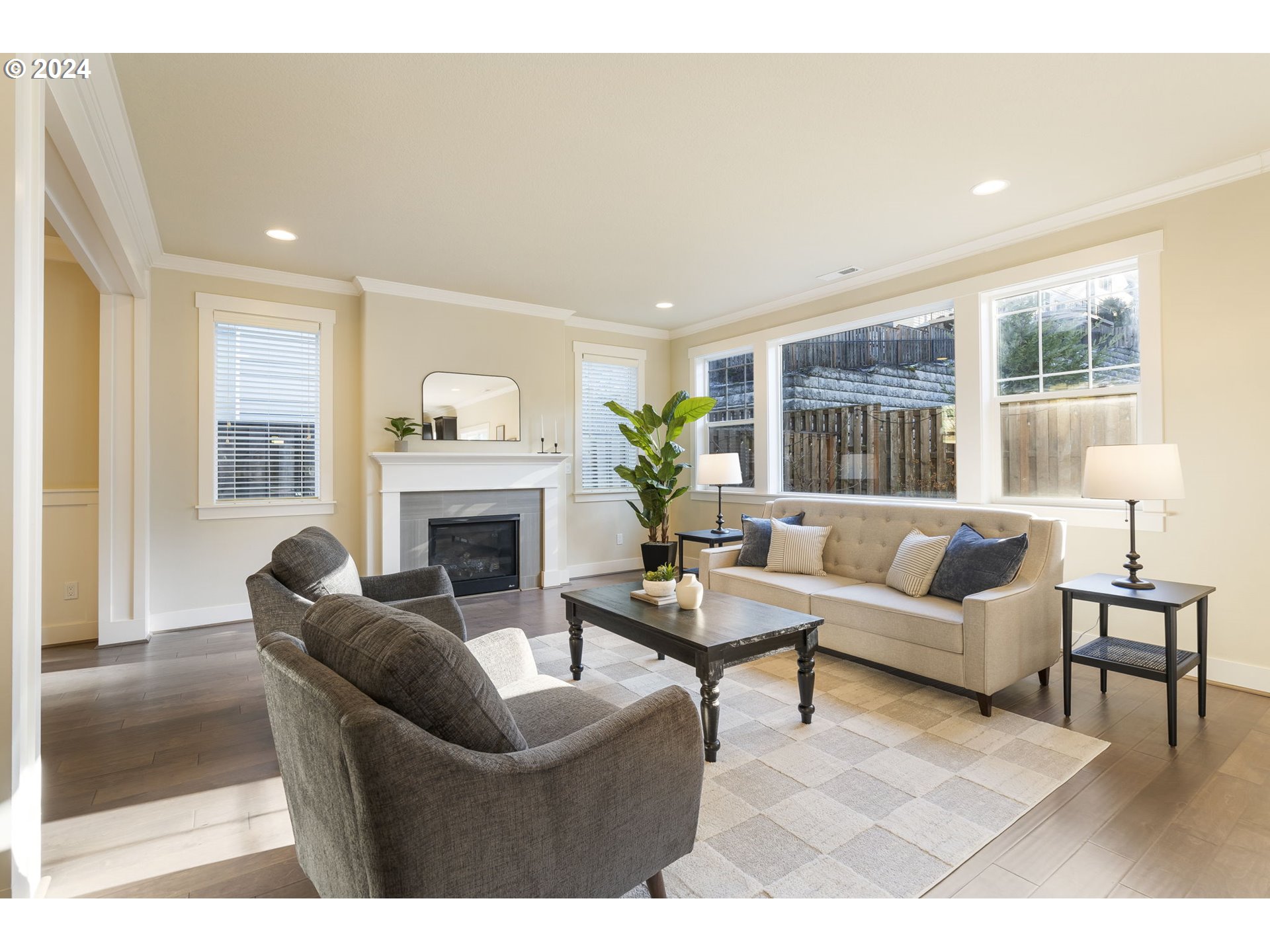 7613 Southwest Applegate Drive Beaverton, OR 97007 - Photo 11 of 48 Great Room