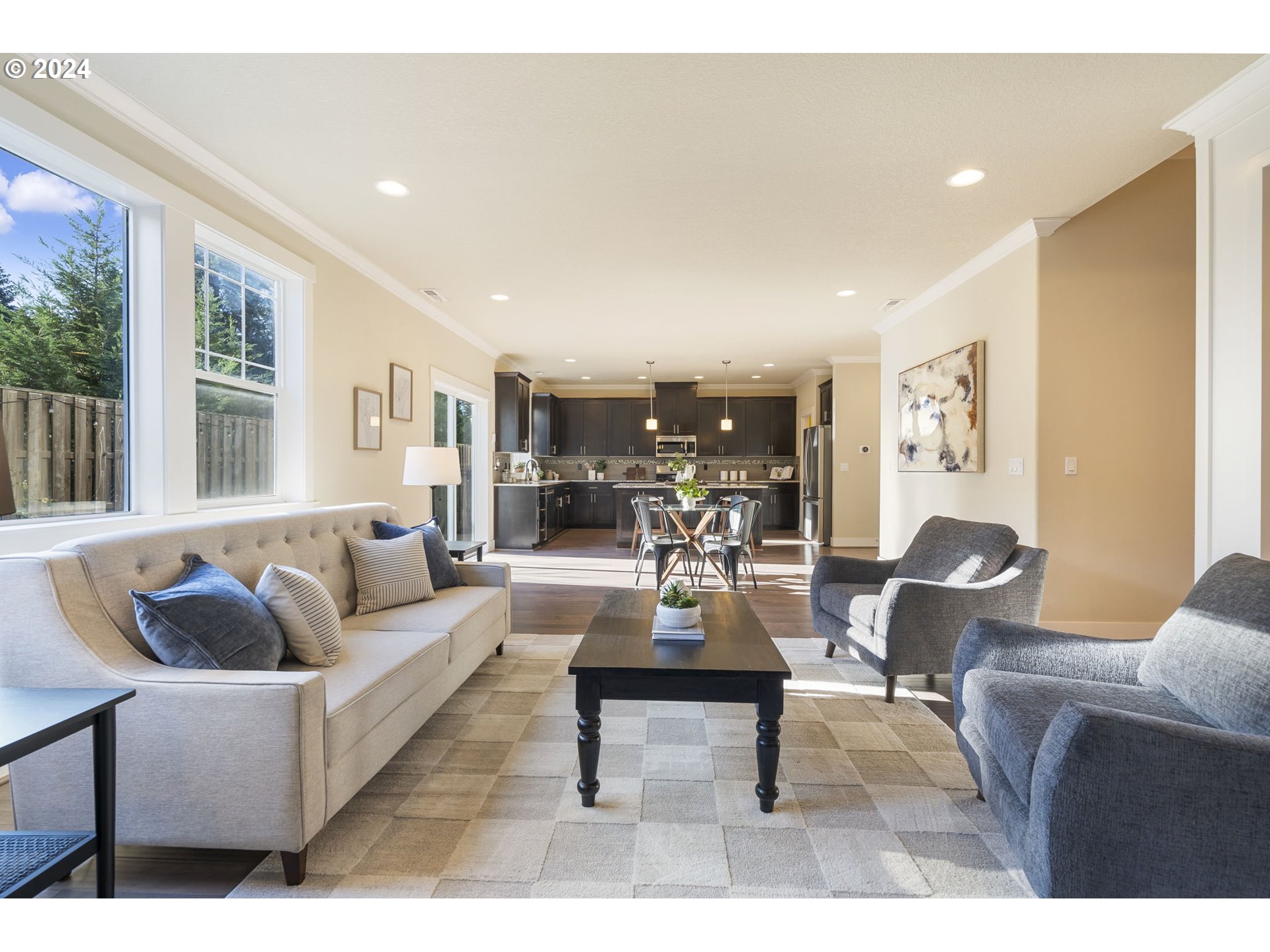 7613 Southwest Applegate Drive Beaverton, OR 97007 - Photo 12 of 48 Great Room