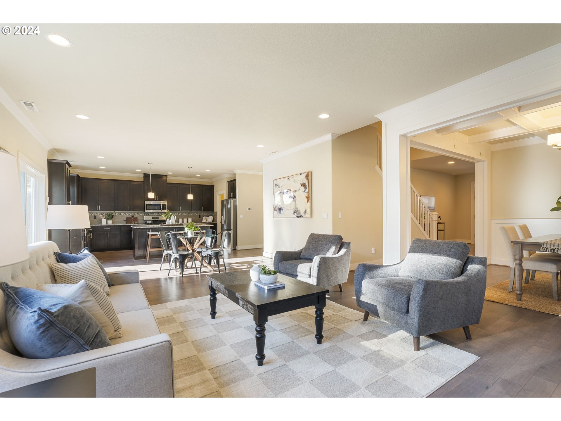 7613 Southwest Applegate Drive Beaverton, OR 97007 - Photo 13 of 48 Great Room