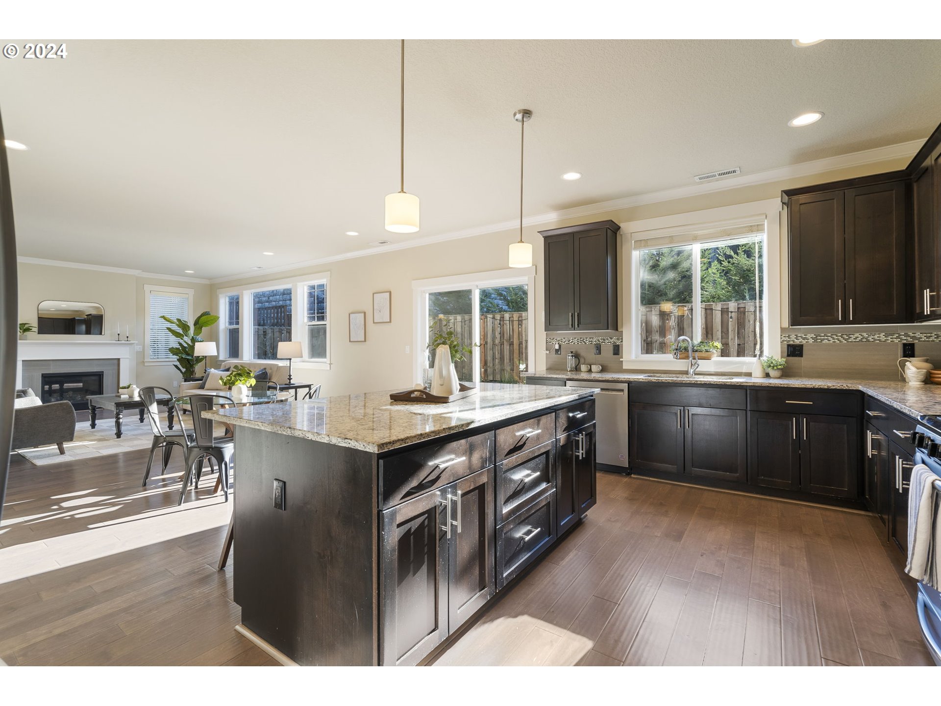 7613 Southwest Applegate Drive Beaverton, OR 97007 - Photo 20 of 48 Kitchen