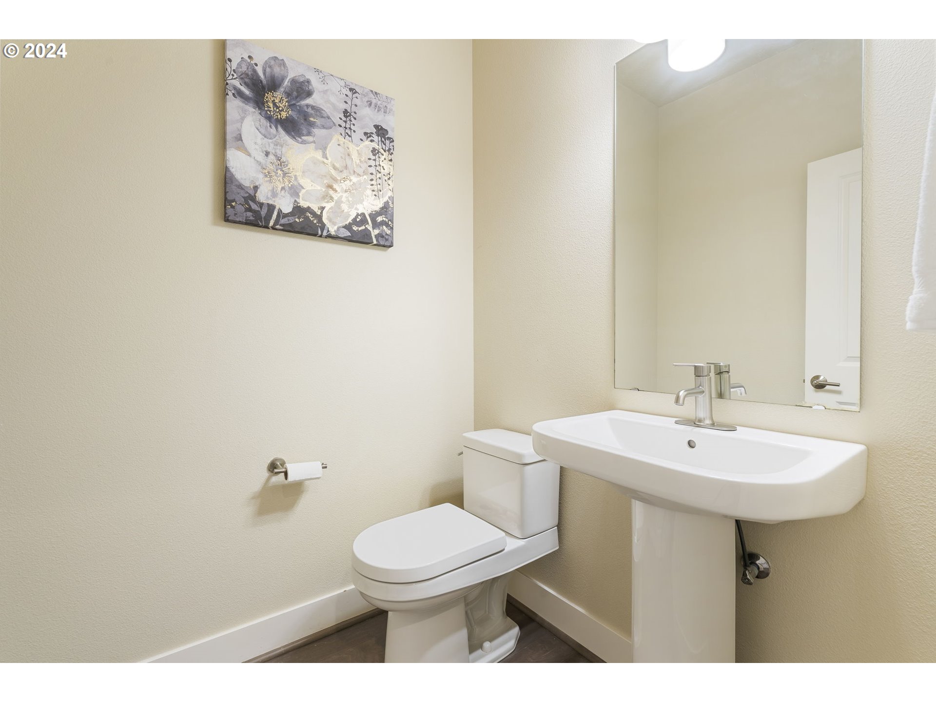 7613 Southwest Applegate Drive Beaverton, OR 97007 - Photo 23 of 48 Bathroom