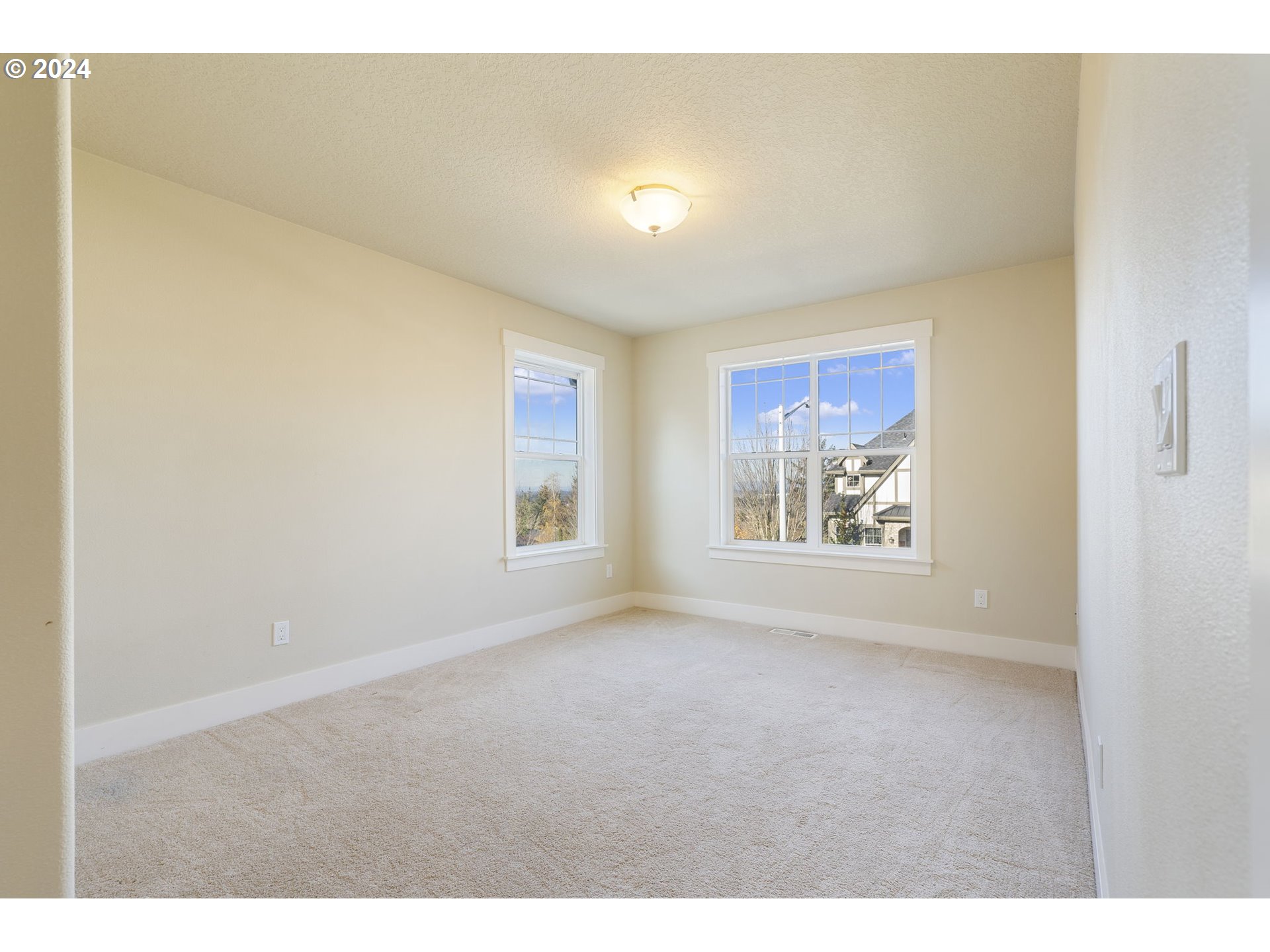 7613 Southwest Applegate Drive Beaverton, OR 97007 - Photo 35 of 48 Bedroom