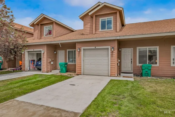 $365,000 | 34 Mangum Circle, Unit 4, Donnelly, ID 83615