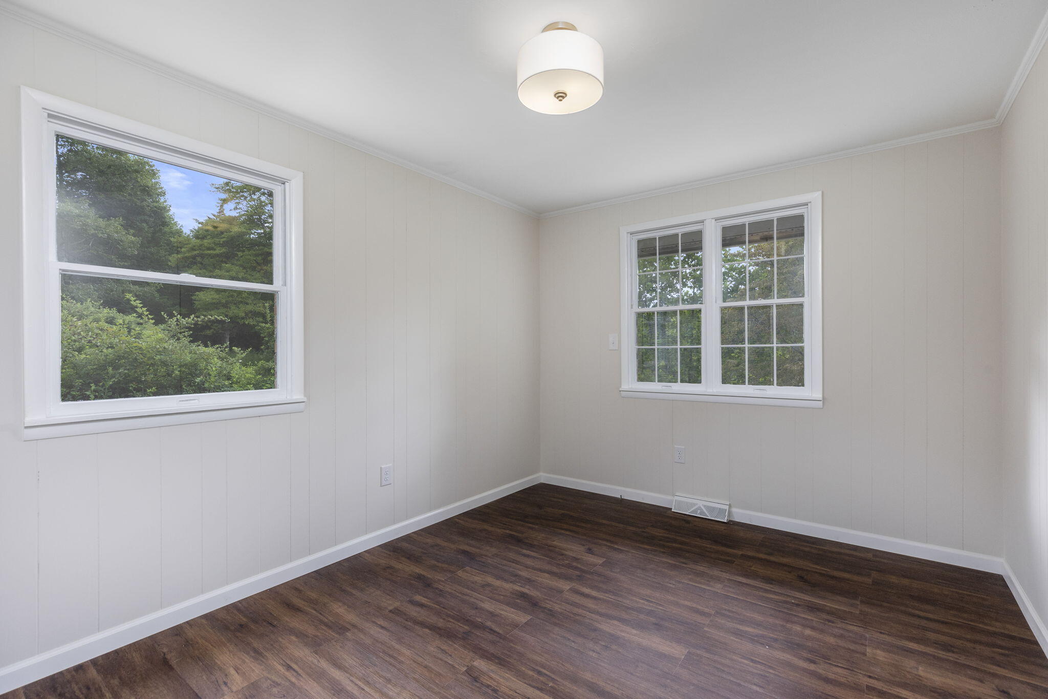 937 Haw Ridge Road Piney Flats, TN 37686 - Photo 24 of 31 Bedroom 3