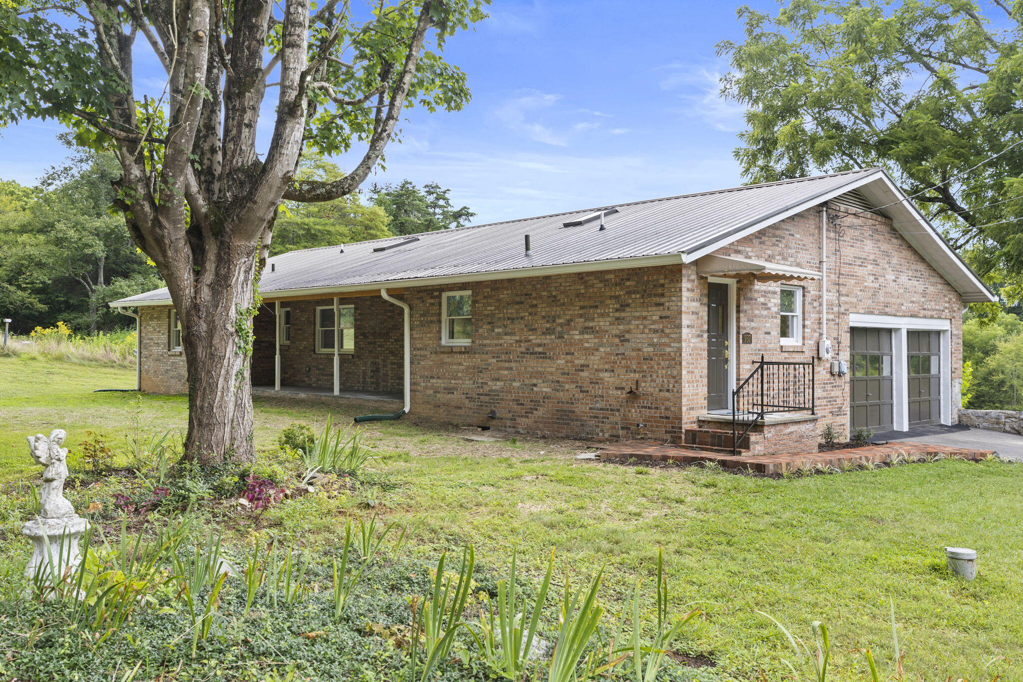 937 Haw Ridge Road Piney Flats, TN 37686 - Photo 29 of 31 Woodland garden