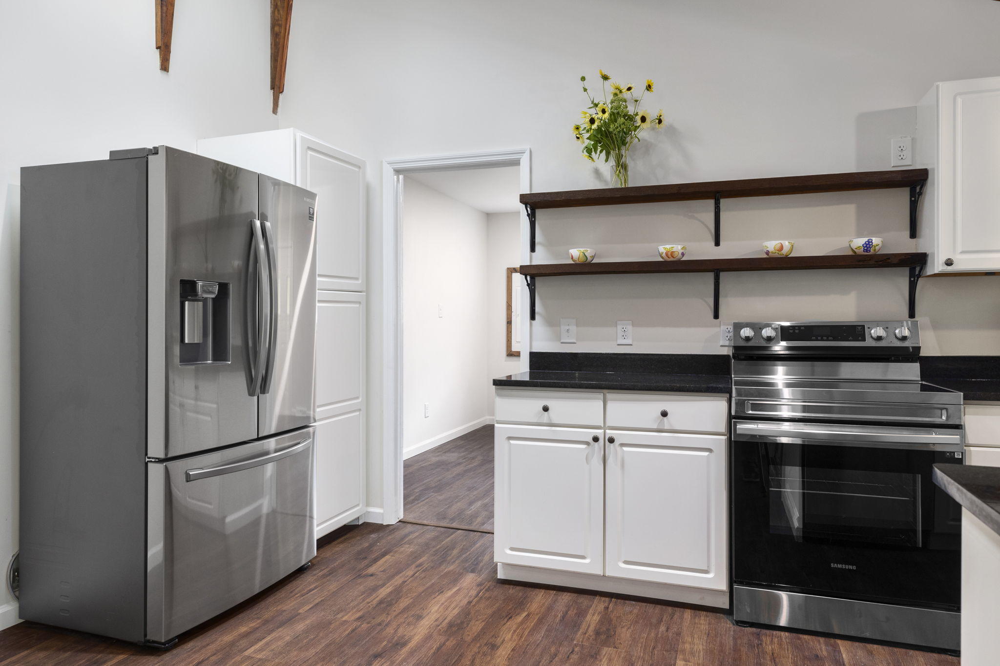 937 Haw Ridge Road Piney Flats, TN 37686 - Photo 5 of 31 Stainless appliances
