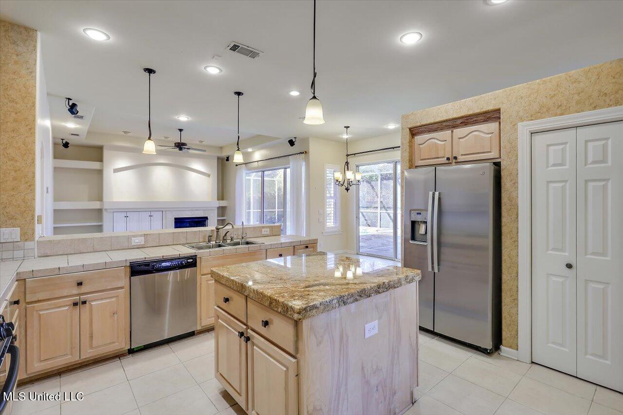 518 Heatherstone Court Ridgeland, MS 39157 - Photo 19 of 48 16-518 Heatherstone Ct