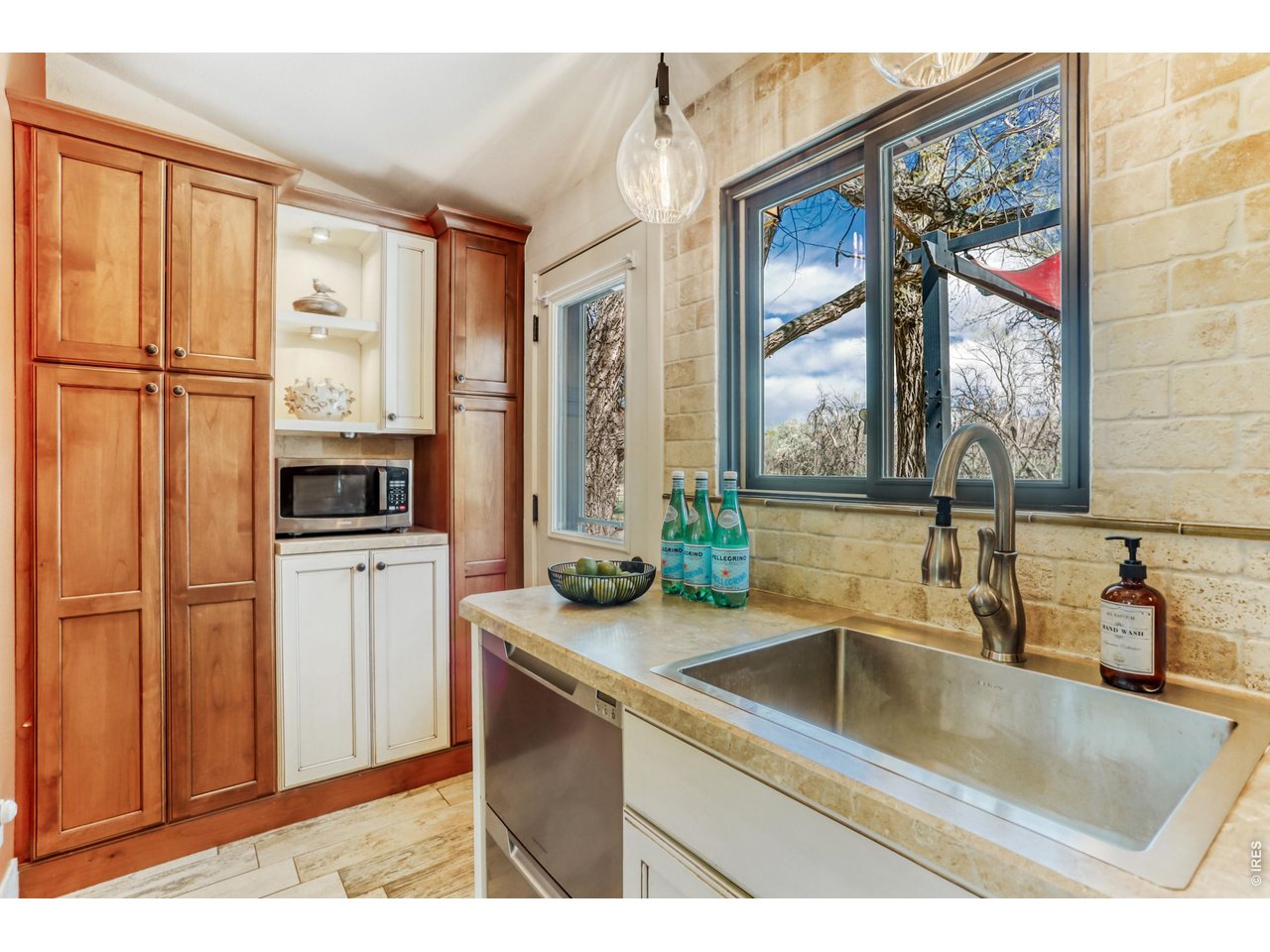 11 Red Gulch Road Lyons, CO 80540 - Photo 13 of 47 Large sink with views while washing dishes