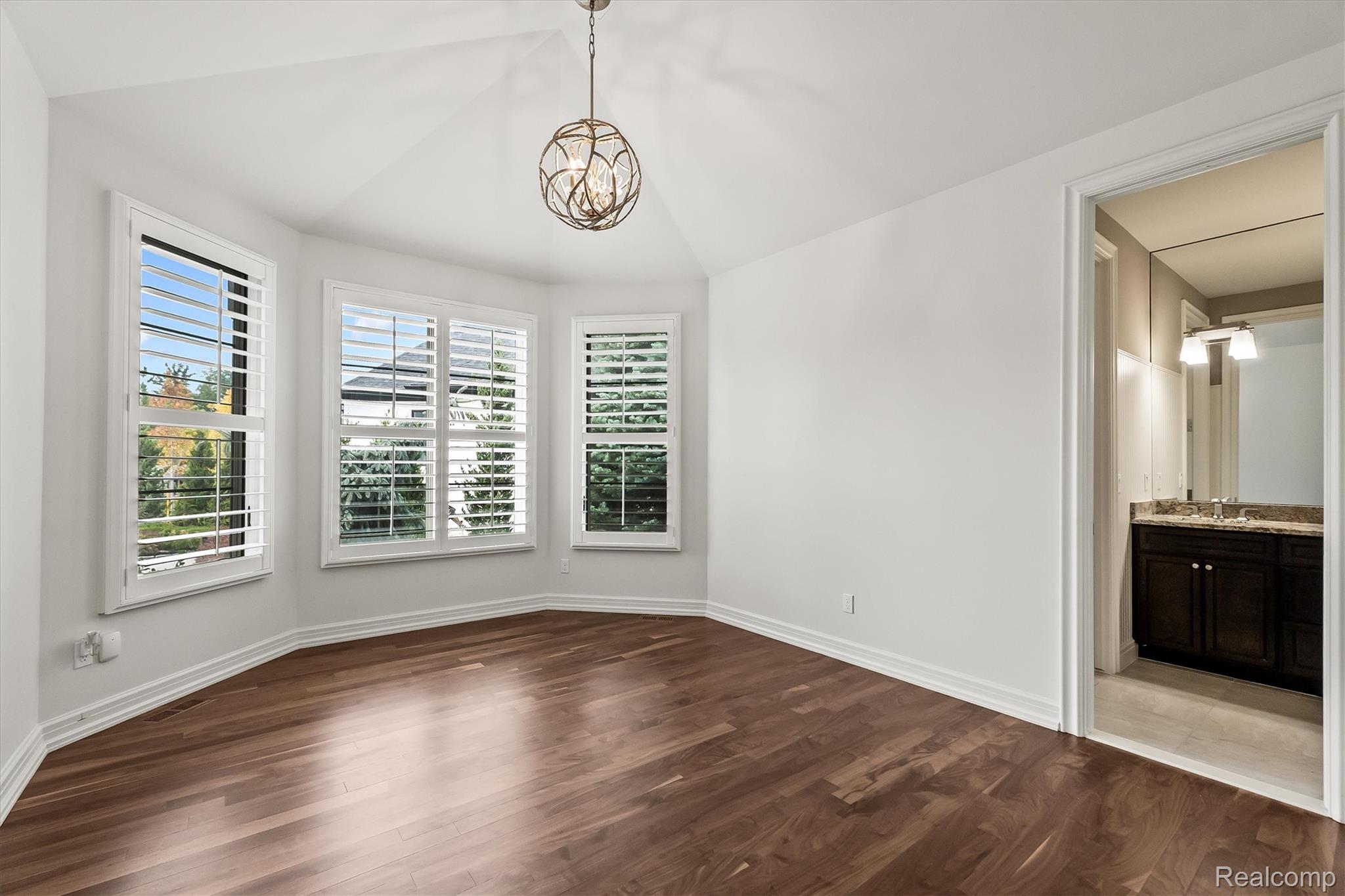 2475 Creekside Court Rochester, MI 48306 - Photo 35 of 91 041-Creekside-53.jpg