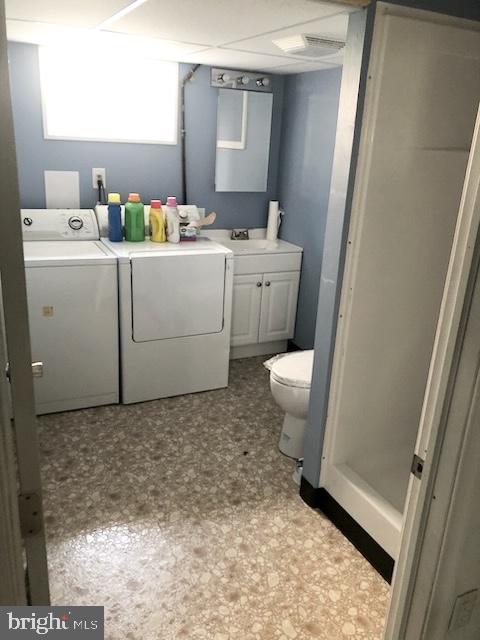 316 Franklin Road Glassboro, NJ 08028 - Photo 6 of 16 a bathroom with a sink a toilet and mirror