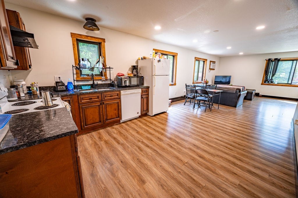 616 Hilton Street, Unit 12 Prescott, WI 54021 - Photo 15 of 23 Gallery Image 15