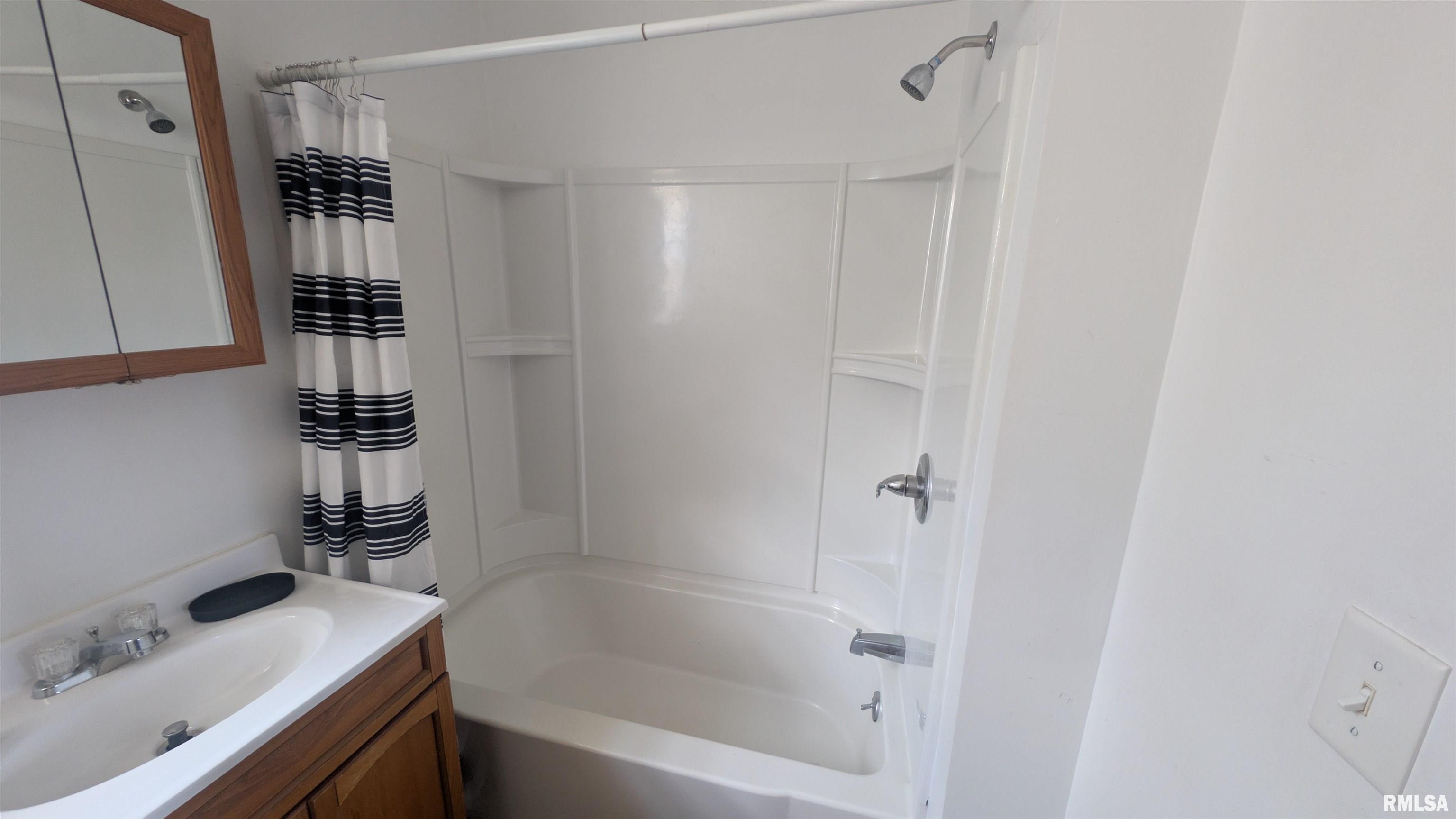 432 West Calhoun Street Macomb, IL 61455 - Photo 16 of 26