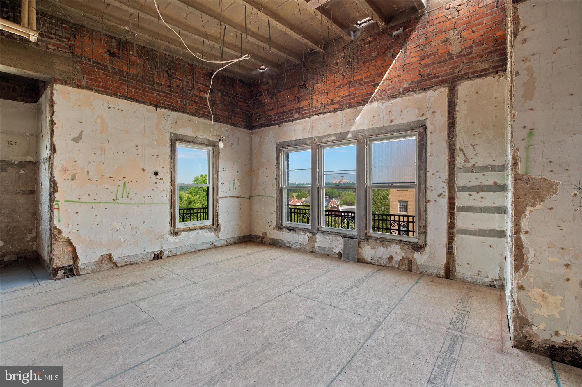 2230 California Street Northwest, Unit 6AW Washington, DC 20008 - Photo 4 of 14 Iconic Monument Views Inside and Out