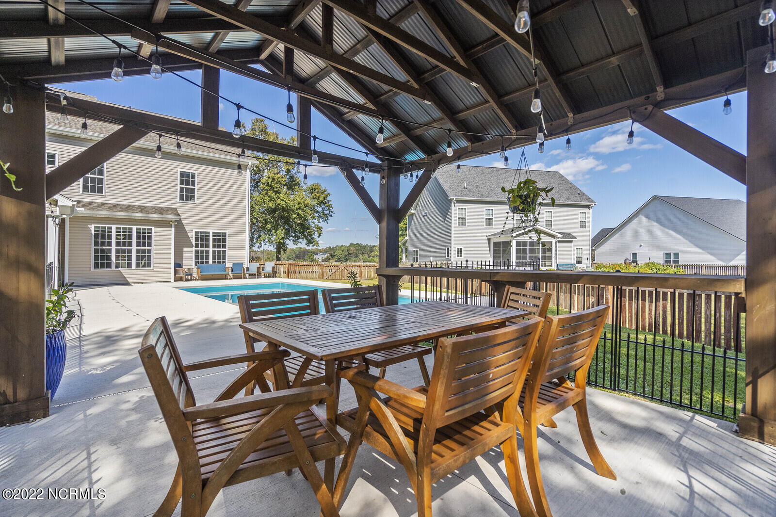 114 Camelot Drive Holly Ridge, NC 28445 - Photo 2 of 85 76_DSC02181_mls