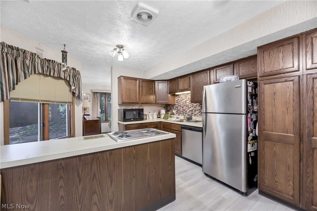 30069 Center Ridge Road, Unit A Westlake, OH 44145 - Photo 18 of 34 Gallery Image 18