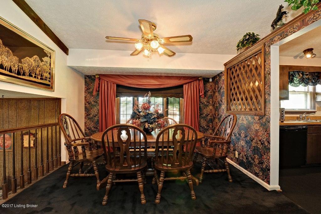 8201 Rochelle Road Louisville, KY 40228 - Photo 13 of 28 Rochelle Dr by CWD 013 (1024x683)