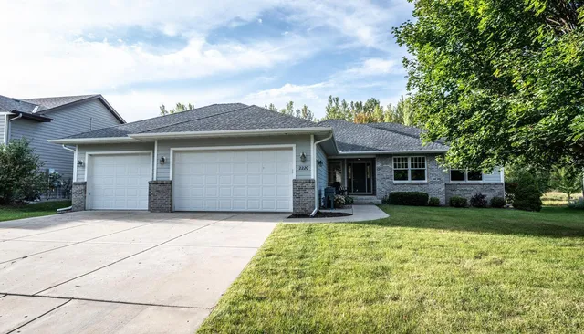$545,000 | 2220 Greenfield Drive East, Northfield, MN 55057