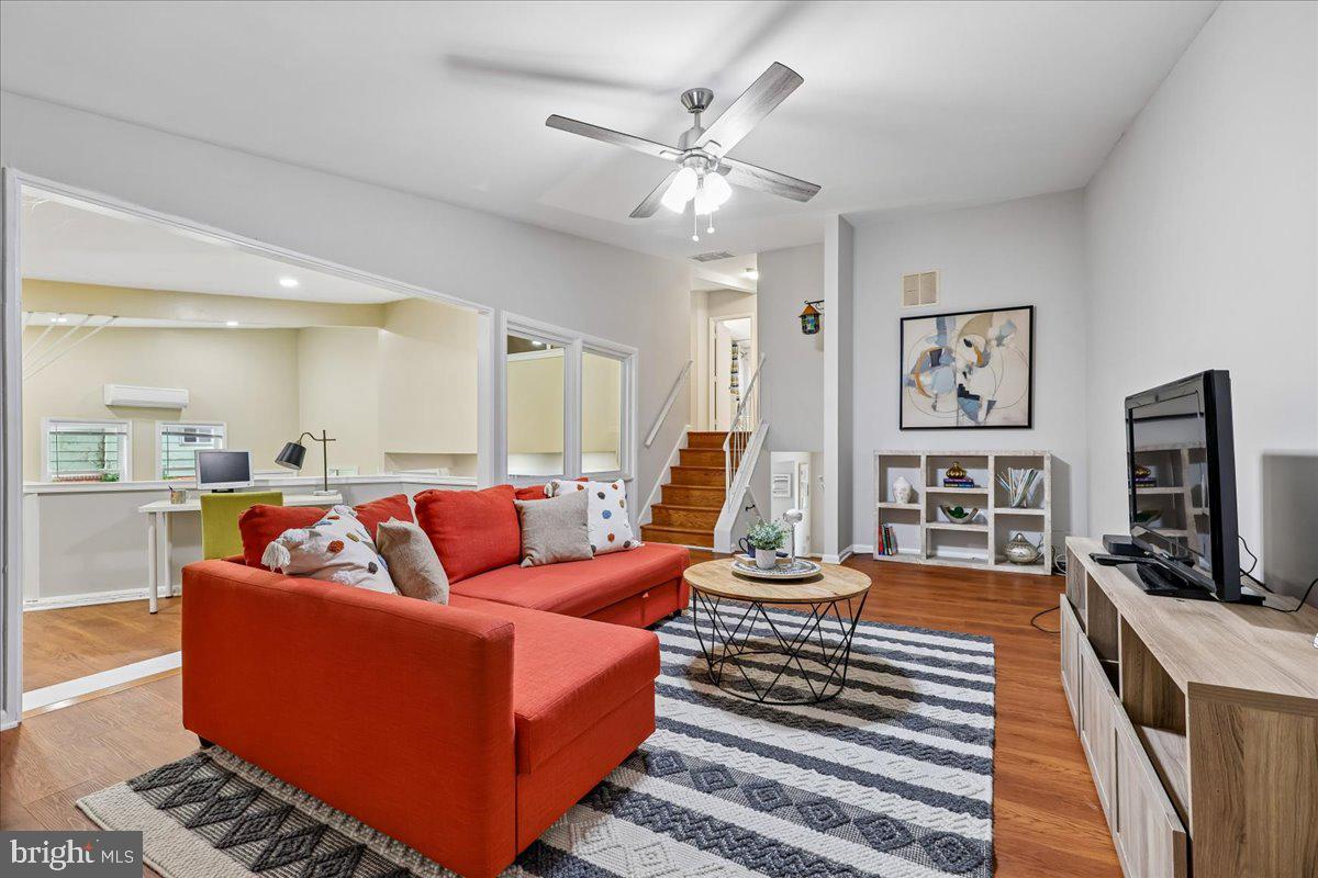 11518 Charlton Drive Silver Spring, MD 20902 - Photo 22 of 49 Family Room