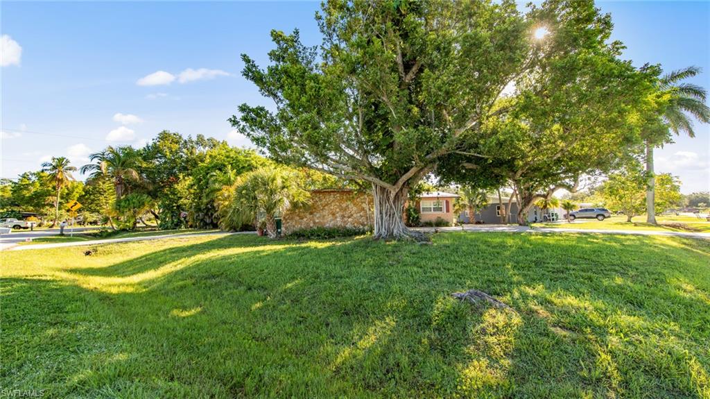 900 Coconut Circle West Naples, FL 34104 - Photo 26 of 33