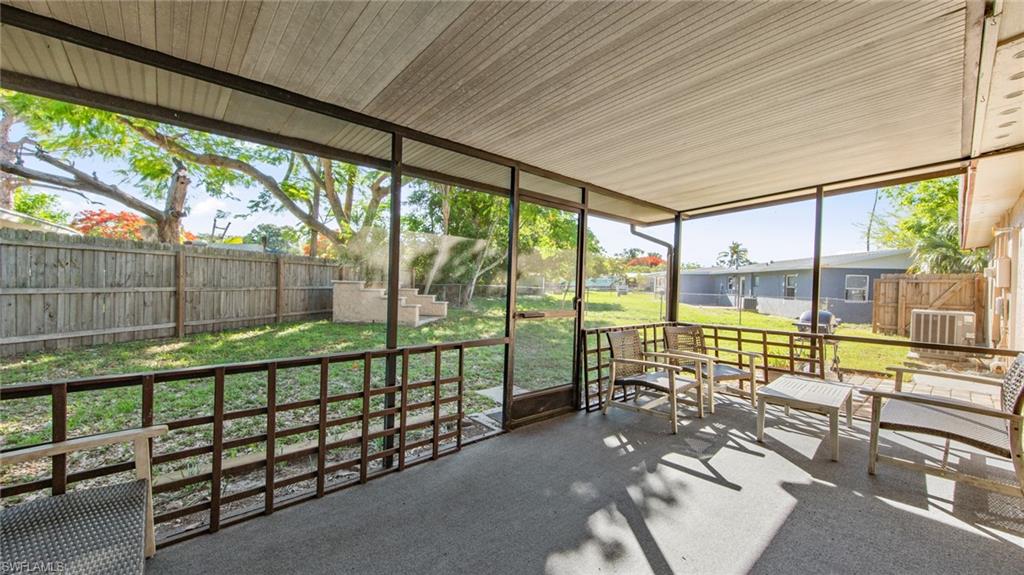 900 Coconut Circle West Naples, FL 34104 - Photo 27 of 33