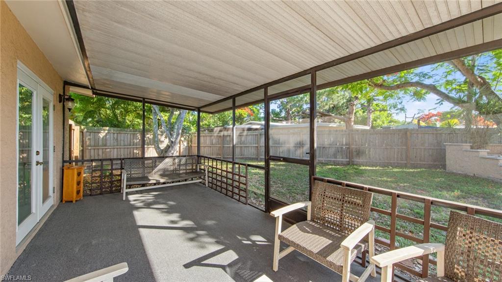 900 Coconut Circle West Naples, FL 34104 - Photo 28 of 33