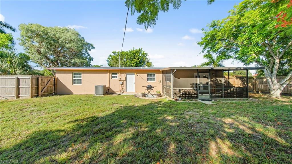 900 Coconut Circle West Naples, FL 34104 - Photo 32 of 33