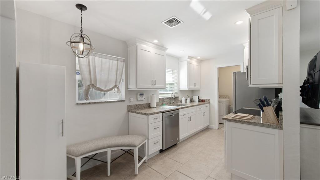 900 Coconut Circle West Naples, FL 34104 - Photo 10 of 33