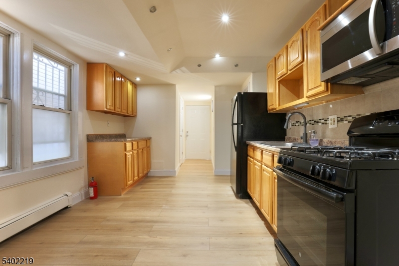 859 Lafayette Street Elizabeth, NJ 07201 - Photo 2 of 10