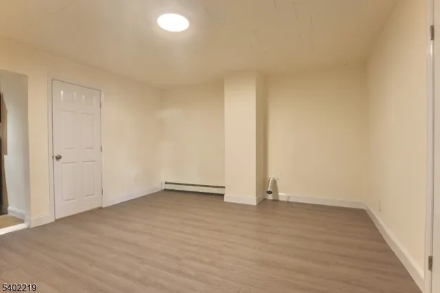 $2,500 | 859 Lafayette Street, Elizabeth, NJ 07201