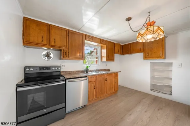 $489,000 | 707 Erudo Street, Linden, NJ 07036