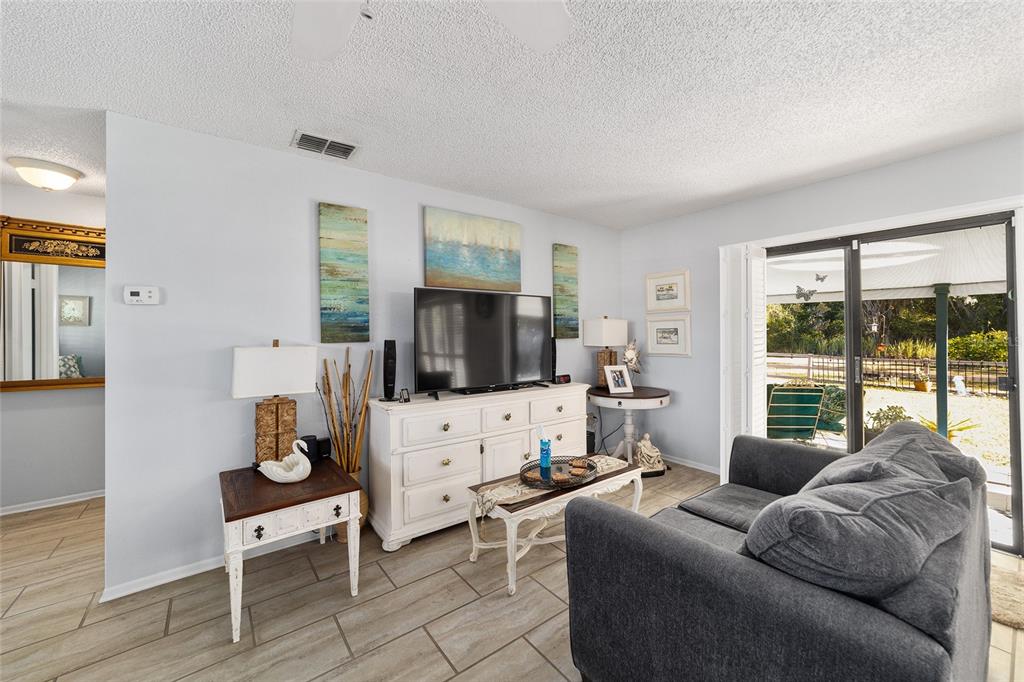8909 Southeast 90th Ave Road Ocala, FL 34472 - Photo 13 of 41 Gallery Image 13