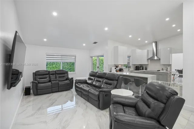 $1,062,000 | 14005 Southwest 17th Terrace, Miami, FL 33175