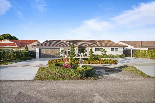 $1,062,000 | 14005 Southwest 17th Terrace, Miami, FL 33175