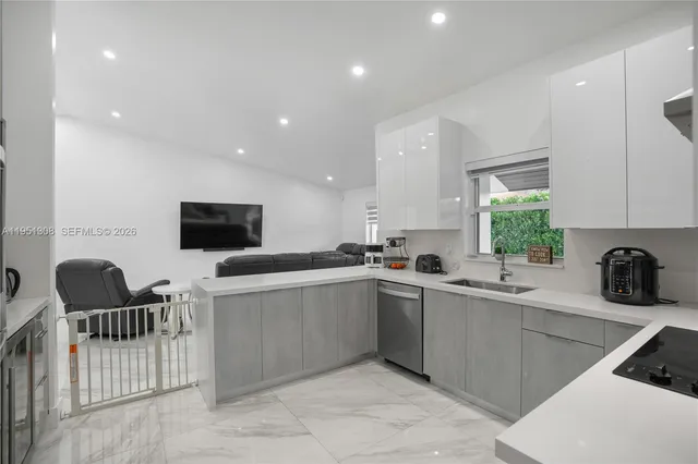 $1,062,000 | 14005 Southwest 17th Terrace, Miami, FL 33175