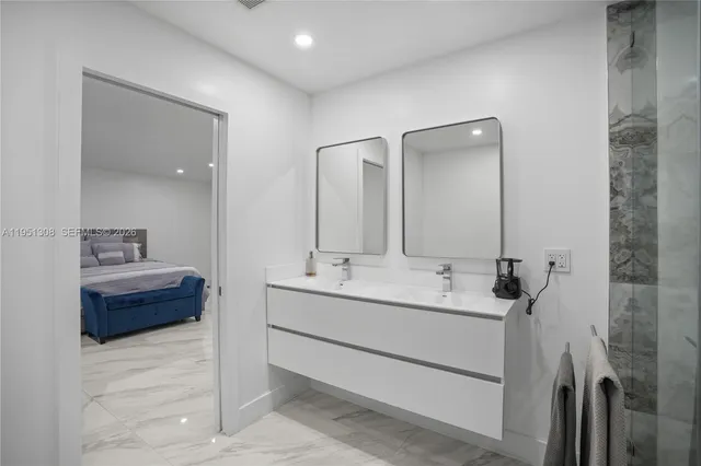 $1,062,000 | 14005 Southwest 17th Terrace, Miami, FL 33175