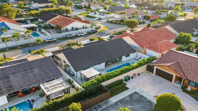 $1,062,000 | 14005 Southwest 17th Terrace, Miami, FL 33175