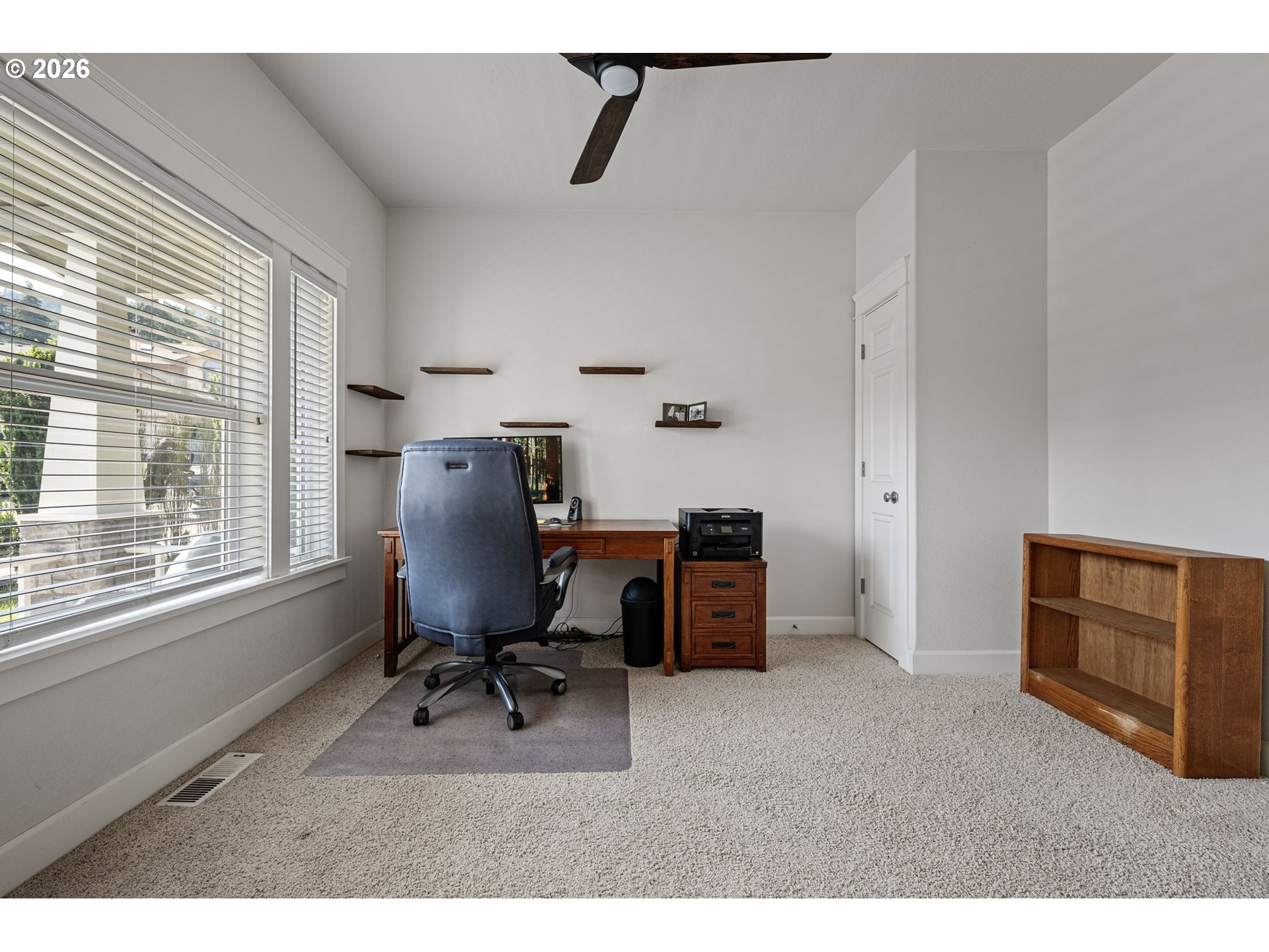 729 South 68th Place Springfield, OR 97478 - Photo 4 of 38