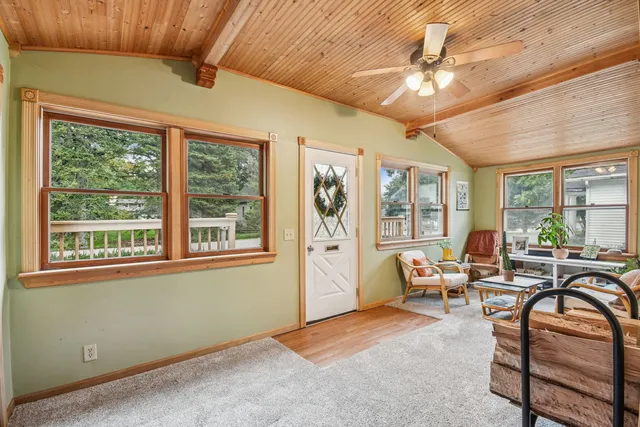 $260,000 | 27630 Hickory, Island Lake, IL 60042