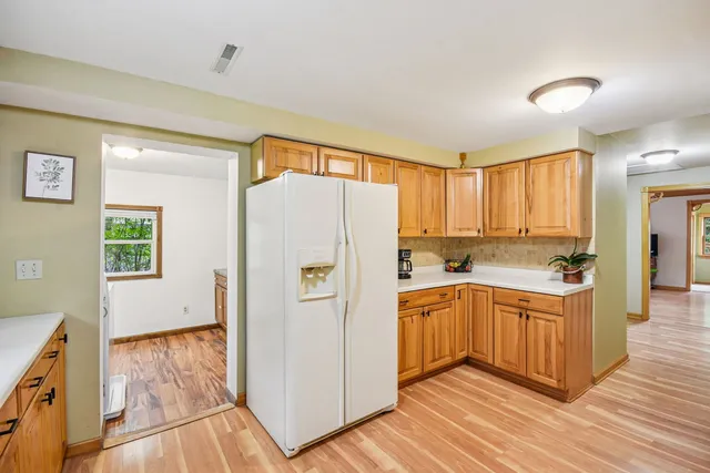 $260,000 | 27630 Hickory, Island Lake, IL 60042