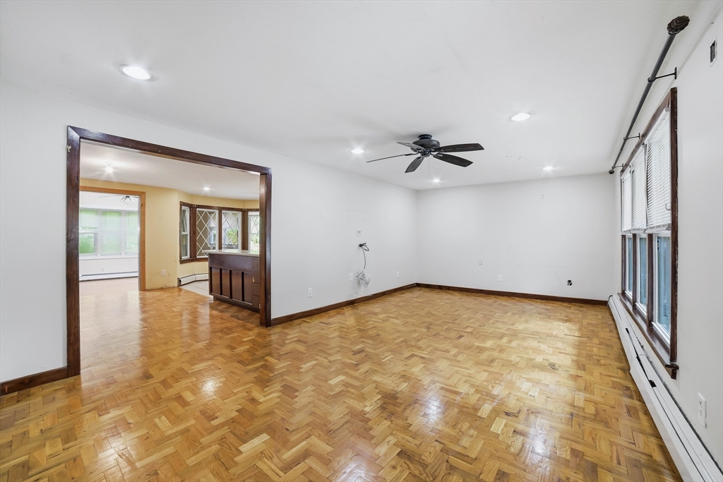 132 Charlton Road Spencer, MA 01562 - Photo 4 of 34