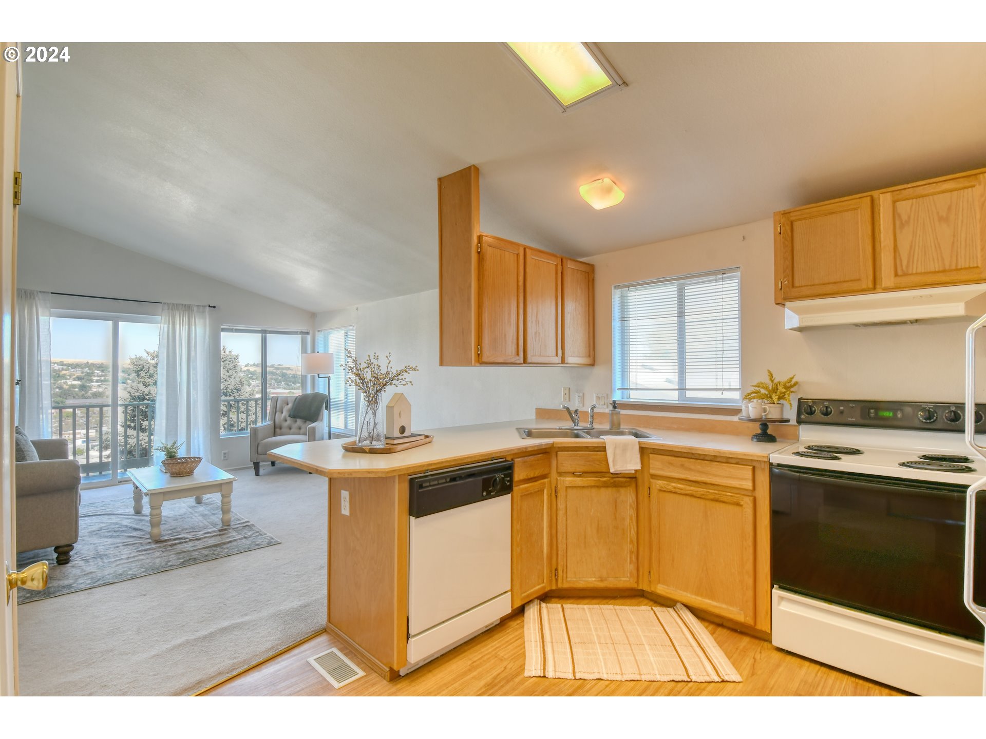 2600 Southwest Goodwin Avenue, Unit 28 Pendleton, OR 97801 - Photo 11 of 31 Gallery Image 11