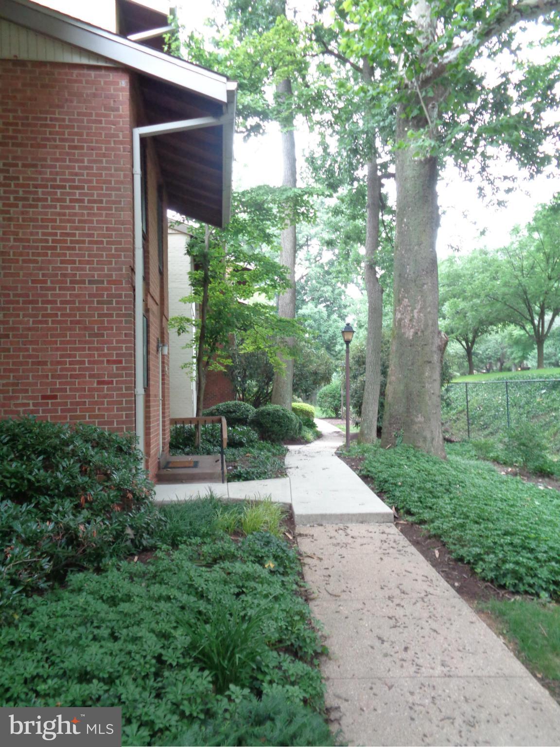 7 Cross Keys Road, Unit 7D Baltimore, MD 21210 - Photo 12 of 14 Community