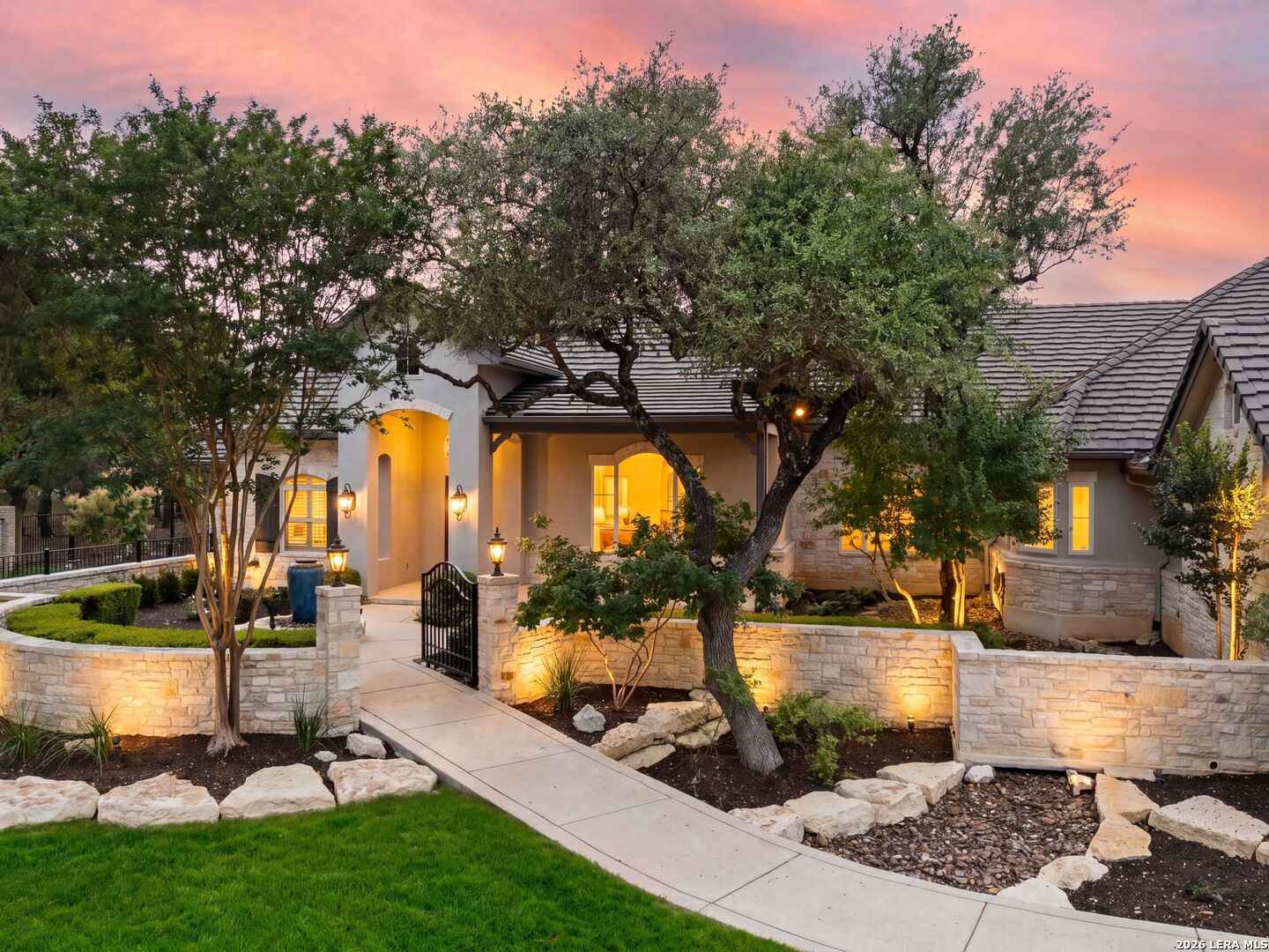 8 Winged Foot Boerne, TX 78006 - Photo 2 of 84