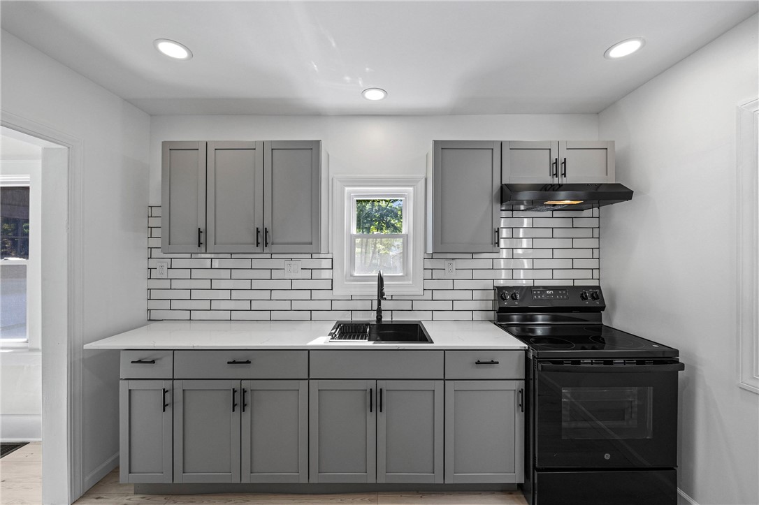 20 Kron Street Rochester, NY 14619 - Photo 14 of 44