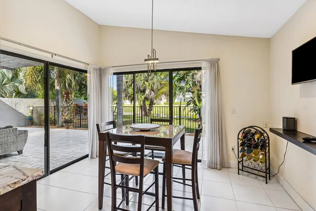 $675,000 | 21033 Cottonwood Drive, Boca Raton, FL 33428