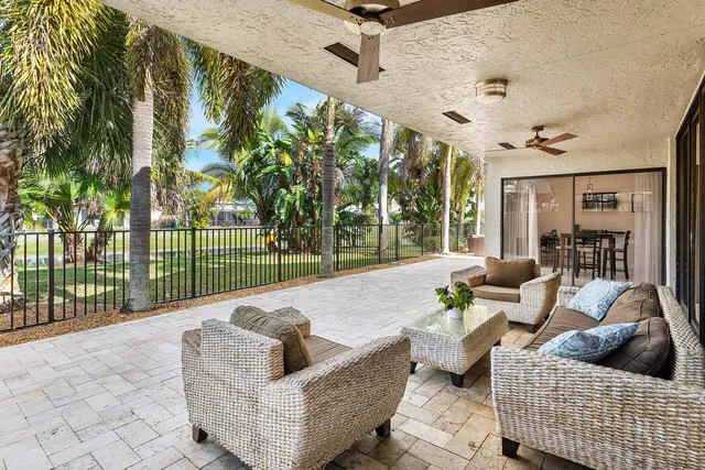 $675,000 | 21033 Cottonwood Drive, Boca Raton, FL 33428